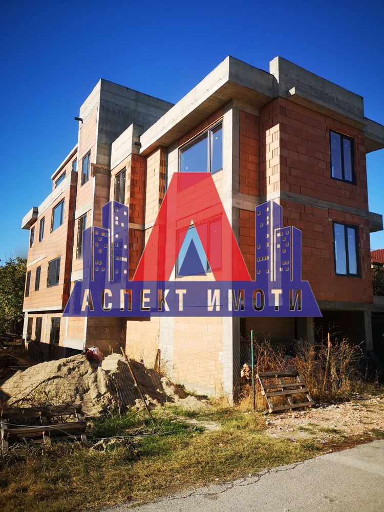 Тристаен НОВ в кв. Беломорски! - 0