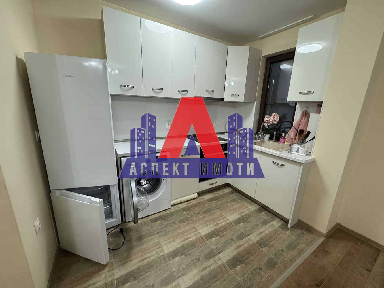 Двустаен апартамент под наем! - 0